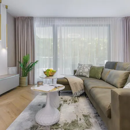 Lesna Sonata, Sun & Snow Apartment *